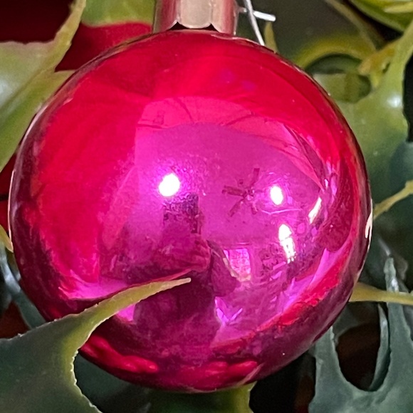 Vintage SHINY BRITE Pink Stenciled CANDLES Christmas Ornament 2" - Picture 3 of 5